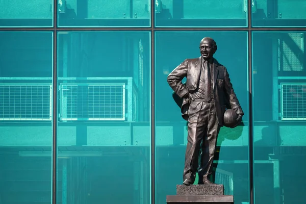 Manchester Reino Unido Mayo 2018 Sir Matt Busby Estatua Bronce — Foto de Stock