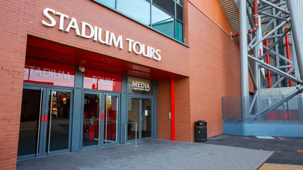 Liverpool, İngiltere - 17 Mayıs 2018: Anfield Stadı, ev zemin 54,074 yapım o altıncı en büyük futbol stadyumu İngiltere'de oturma kapasitesi Liverpool FC