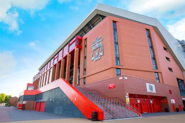 Liverpool, İngiltere - 17 Mayıs 2018: Anfield Stadı, ev zemin 54,074 yapım o altıncı en büyük futbol stadyumu İngiltere'de oturma kapasitesi Liverpool FC