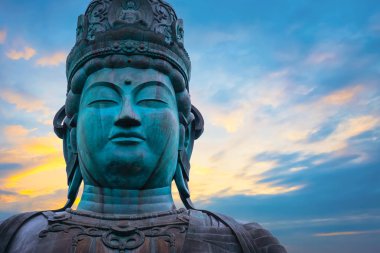 Big Buddha - Showa Daibutsu Seiryuji Tapınağı: Aomori, Japan