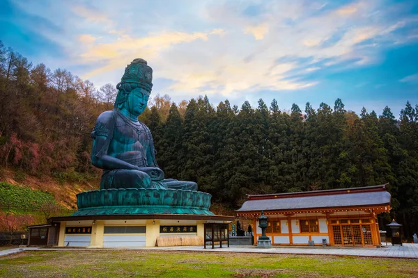 Большой Будда Сёва Дайбуцу Харбиюдзи Аомори Япония — стоковое фото