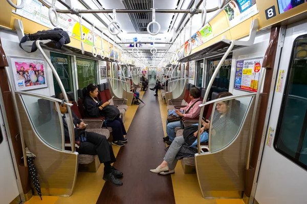 Tokyo Japan April 2018 Commuters Ride Train Subway Tokyo — Stock Photo, Image