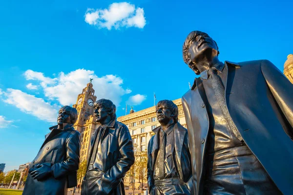 Londres Reino Unido Mayo 2018 Estatua Bronce Los Beatles Encuentra —  Fotos de Stock