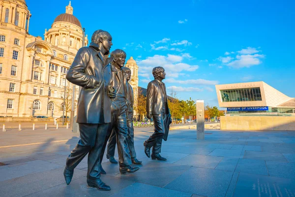 Leverpool Mai 2018 Bronzestatue Der Beatles Steht Molenkopf Ufer Des — Stockfoto