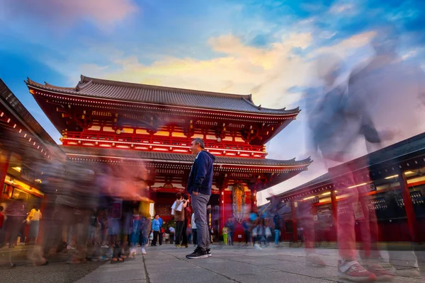 浅草寺東京 2018 Templefounded 628 浅草観音とも呼ばれるのです 観光客の最も人気のある都内最古の寺 — ストック写真