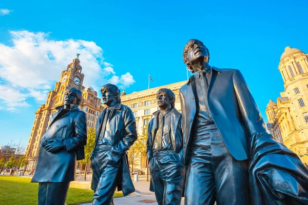 Liverpool Storbritannien Maj 2018 Brons Staty Beatles Står Piren Huvudet — Stockfoto