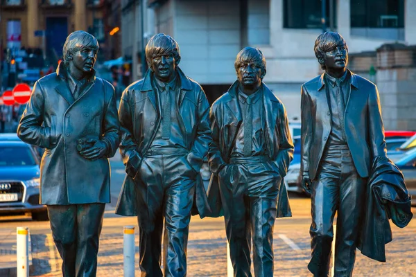 Liverpool Storbritannien Maj 2018 Brons Staty Beatles Står Piren Huvudet — Stockfoto