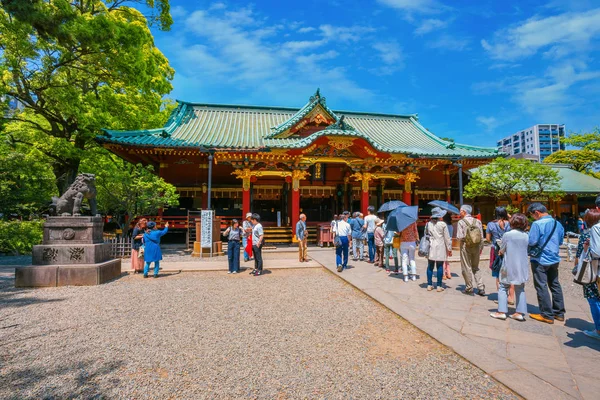 2018 根津神社を設立し 1705 都市の場所が最も古い礼拝の一つ 月上旬まで 月上旬から開催 つつじ祭りで有名です — ストック写真