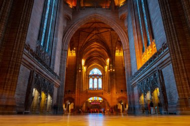 Liverpool, İngiltere - 16 Mayıs 2018: Bir tasarım Giles Gilbert Scott, 1904 ve 1978 yılları arasında inşa edilmiştir Liverpool Katedrali dayalı ve bu dünyanın en büyük Anglikan Kilisesi