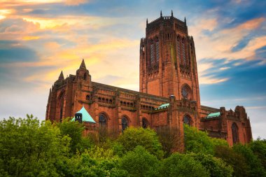 Liverpool Katedrali veya Liverpool, İngiltere'de yükseldi Mesih'in katedral kilise 