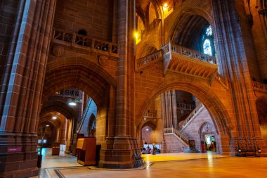 Liverpool, İngiltere - 16 Mayıs 2018: Bir tasarım Giles Gilbert Scott, 1904 ve 1978 yılları arasında inşa edilmiştir Liverpool Katedrali dayalı ve bu dünyanın en büyük Anglikan Kilisesi