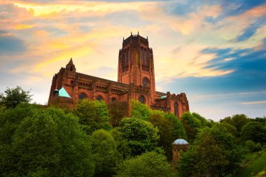 Liverpool Katedrali veya Liverpool, İngiltere'de yükseldi Mesih'in katedral kilise 