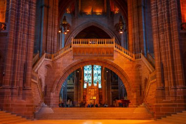 Liverpool, İngiltere - 16 Mayıs 2018: Bir tasarım Giles Gilbert Scott, 1904 ve 1978 yılları arasında inşa edilmiştir Liverpool Katedrali dayalı ve bu dünyanın en büyük Anglikan Kilisesi
