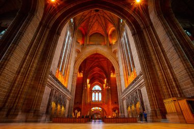 Liverpool, İngiltere - 16 Mayıs 2018: Bir tasarım Giles Gilbert Scott, 1904 ve 1978 yılları arasında inşa edilmiştir Liverpool Katedrali dayalı ve bu dünyanın en büyük Anglikan Kilisesi