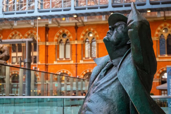London Storbritannien Maj 2018 Unger Staty Sir John Betjeman Mannen — Stockfoto