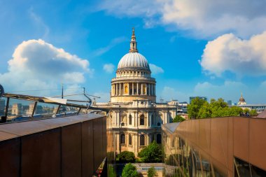 Londra, İngiltere 'deki St. Paul Katedrali 