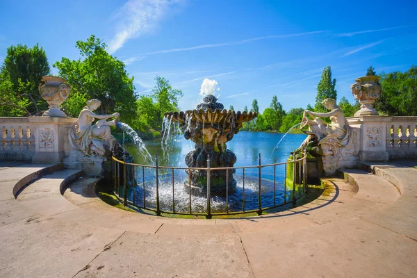 London May 2018 Italian Gardens Created 1860 Kensington Gardens Area — Stock Photo, Image