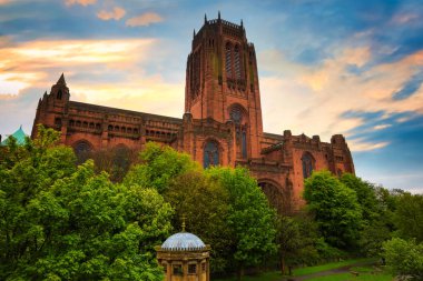 Liverpool Katedrali veya katedral kilise Mesih'in yükseldi, Liverpool İngiltere'de 