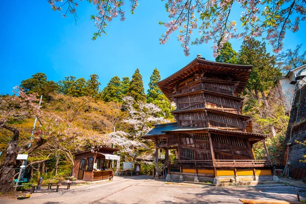 Templo Aizu Sazaedo Con Flor Cerezo Fukushima Japón — Foto de Stock