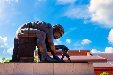 Londra, İngiltere'de British Library, Newton heykel