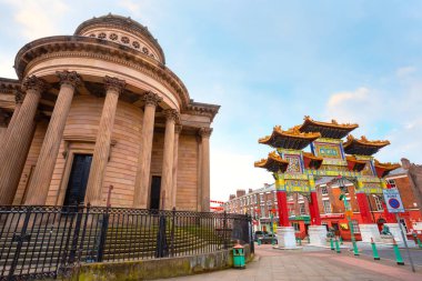 Liverpool, İngiltere - 16 Mayıs 2018: Chinatown en eski Çin com olduğunu