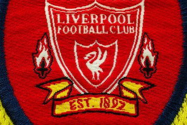  Liverpool Fc Rugby deplasman forması 1997-1999 kulübün amblemi ile yaklaşık Close-Up