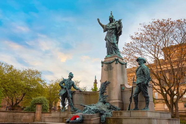 Memorial to the King's Liverpool Regiment in Liverpool, UK — Stock Photo, Image