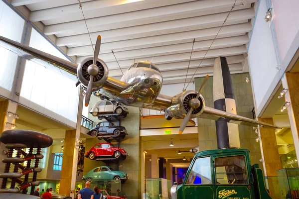 The Science Museum em Londres, Reino Unido — Fotografia de Stock