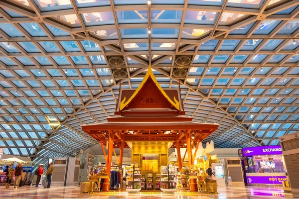 Malý thajský pavilon na letišti Suvarnabhumi v Thajsku — Stock fotografie