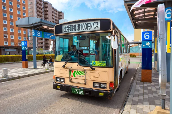 Autobús de bucle de la ciudad de Hirosaki en Hirosaki, Japón — Foto de Stock