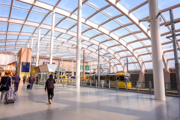 Metrolink Straßenbahn in Manchester, Uk — Stockfoto