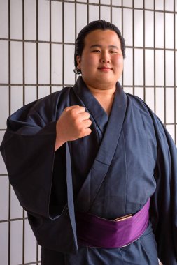  Genç Japon sumo güreşçisi