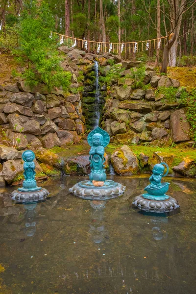 Aomori, Japonya'daki Seiryu-ji Budist tapınağında Buda heykelleri — Stok fotoğraf