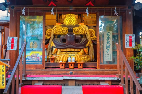 Sanctuaire Namiyoke Inari au marché aux poissons de Tsukiji à Tokyo, Japon — Photo