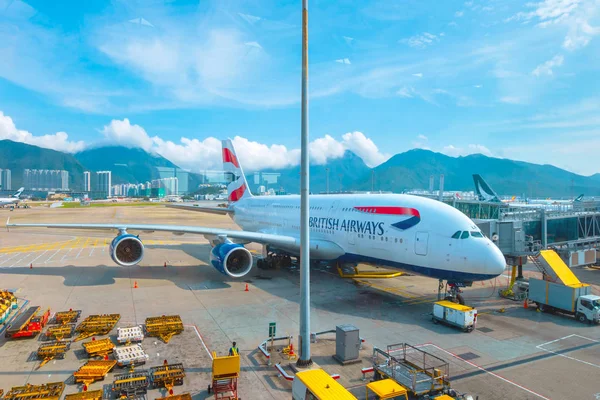 Jet vuelos muelle en Hong Kong Aeropuerto Internacional —  Fotos de Stock