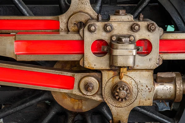 Gros plan sur les roues de la locomotive à vapeur — Photo