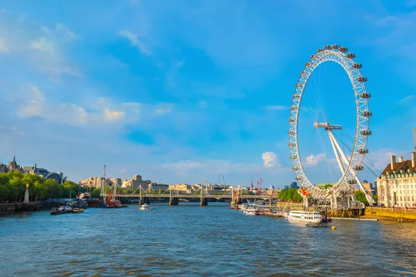 英国ロンドンのロンドン・アイ — ストック写真