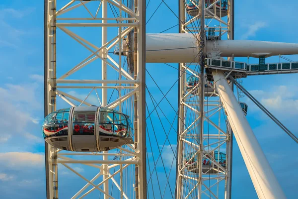 The London Eye in London, UK — Stock Photo, Image