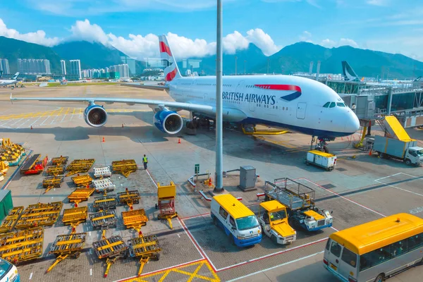 Jet vuelos muelle en Hong Kong Aeropuerto Internacional —  Fotos de Stock