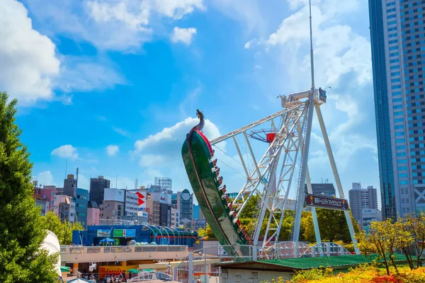 Tokyo Dome City in Tokio, Japan — Stockfoto