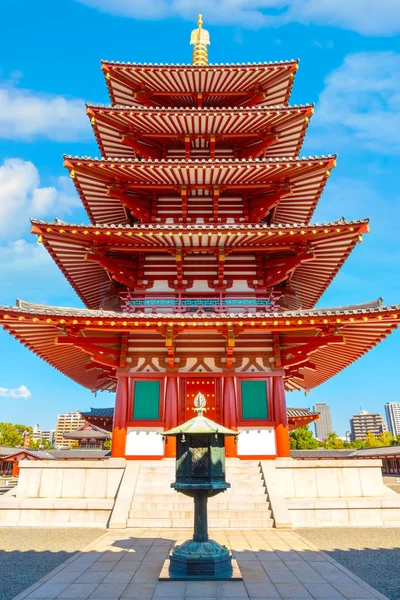 Tempio di Shitenno-ji in Osaka, Giappone — Foto Stock