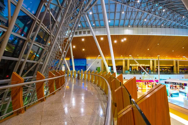 Aeroporto Internacional de Kuala Lumpur em Kuala Lumpur, Malásia — Fotografia de Stock