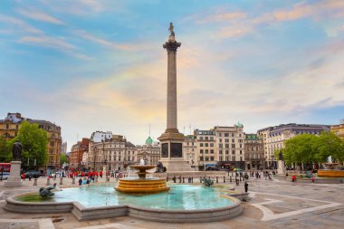 Nelson Sütunlondra Trafalgar Meydanı'nda, İngiltere 