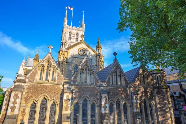 Katedrála v Southwarku v Londýně, Velká Británie — Stock fotografie
