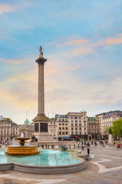 Nelson Sütunlondra Trafalgar Meydanı'nda, İngiltere