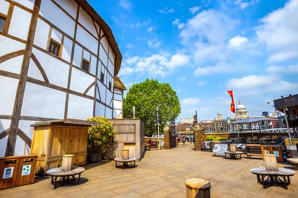 Shakespeare 's Globe en Londres, Reino Unido — Foto de Stock