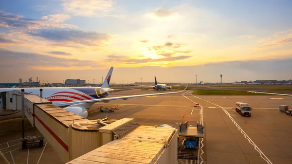 Jet senza scali in Heathrow Aeroporto — Foto Stock