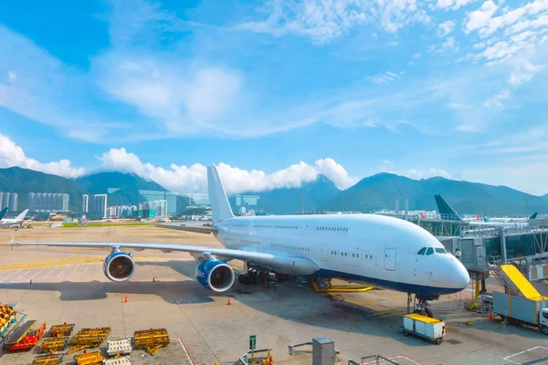 Hong Kong - 30 aprile 2018: i voli Jet attraccano a Hong Kong Intern — Foto Stock