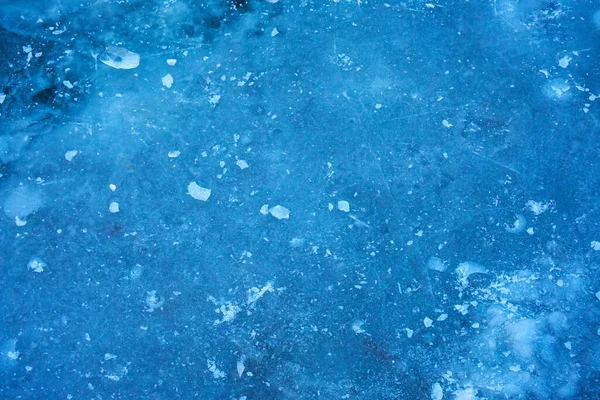 Kar Altında Bir Gölde Buz Arkaplanı