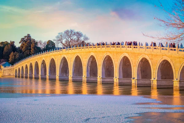 Siedemnaście Arch Bridge Pałacu Letnim Pekinie Chiny — Zdjęcie stockowe